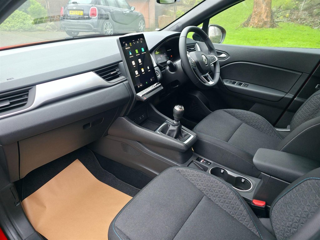 Used Renault Captur 2024 for sale - 77354042: Photo 30