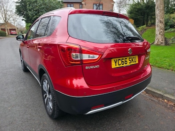 Used Suzuki SX4 S-Cross 2016 for sale - 76971623: Photo