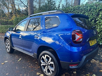 Used Dacia Duster 2022 for sale - 76684487: Photo