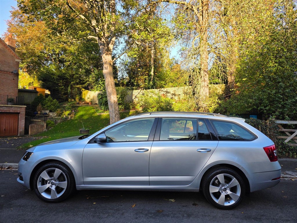 Used Skoda Octavia 2020 for sale - 76344211: Photo 6