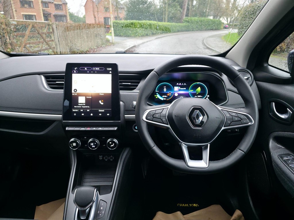 Used Renault Zoe 2021 for sale - 77462107: Photo 12