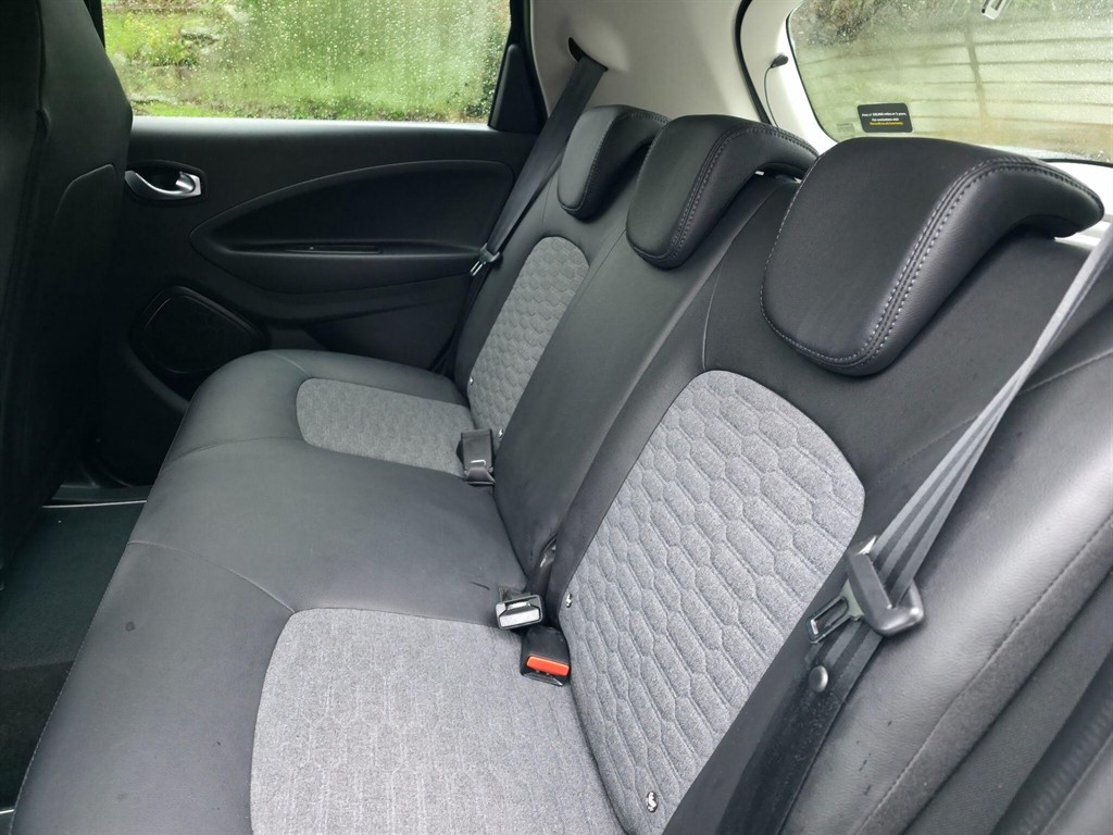 Used Renault Zoe 2021 for sale - 77462107: Photo 15