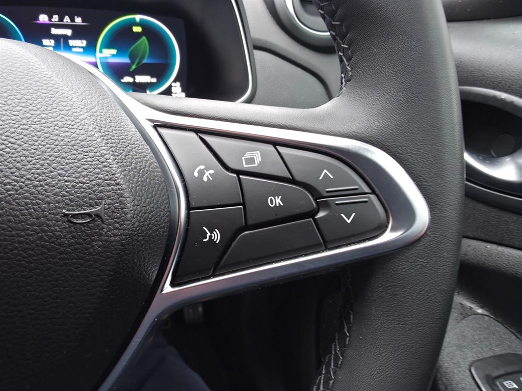 Used Renault Zoe 2021 for sale - 77462107: Photo 17