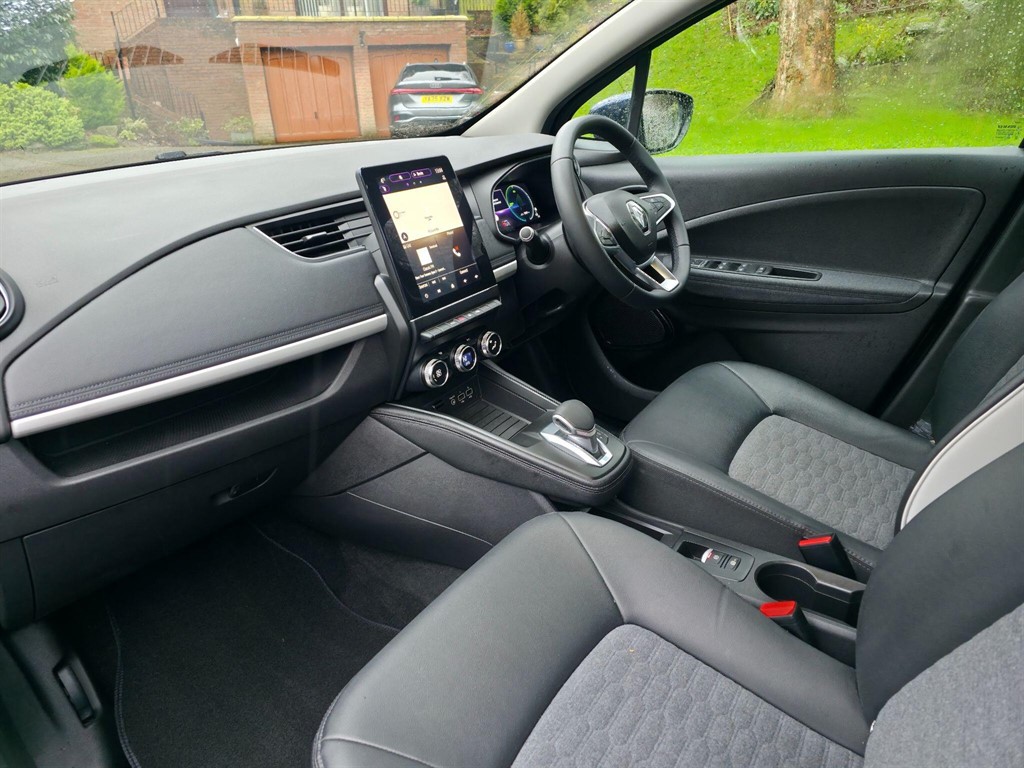 Used Renault Zoe 2021 for sale - 77462107: Photo 29