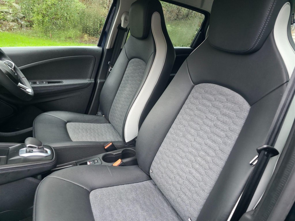 Used Renault Zoe 2021 for sale - 77462107: Photo 30