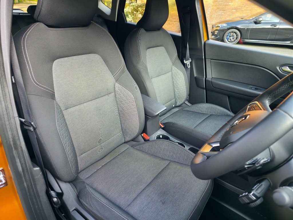 Used Renault Captur 2022 for sale - 77414195: Photo 11