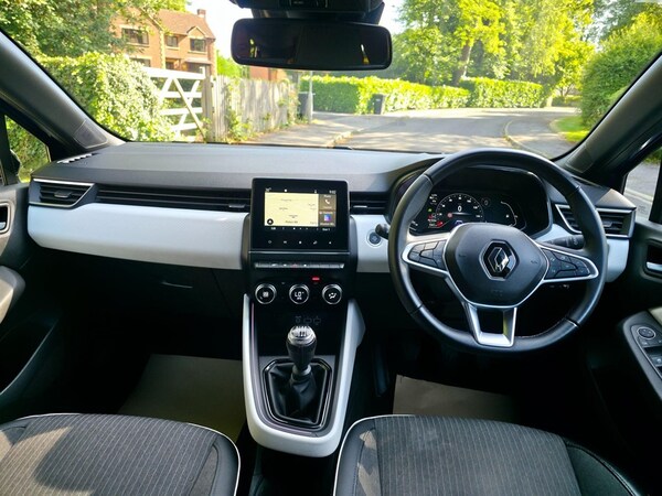 Used Renault Clio 2023 for sale - 75570774: Photo 12