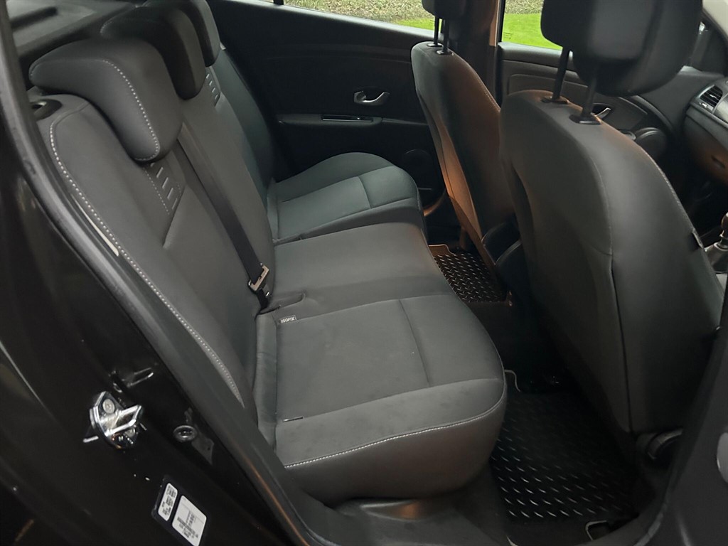 Used Renault Megane 2010 for sale - 76540195: Photo 13