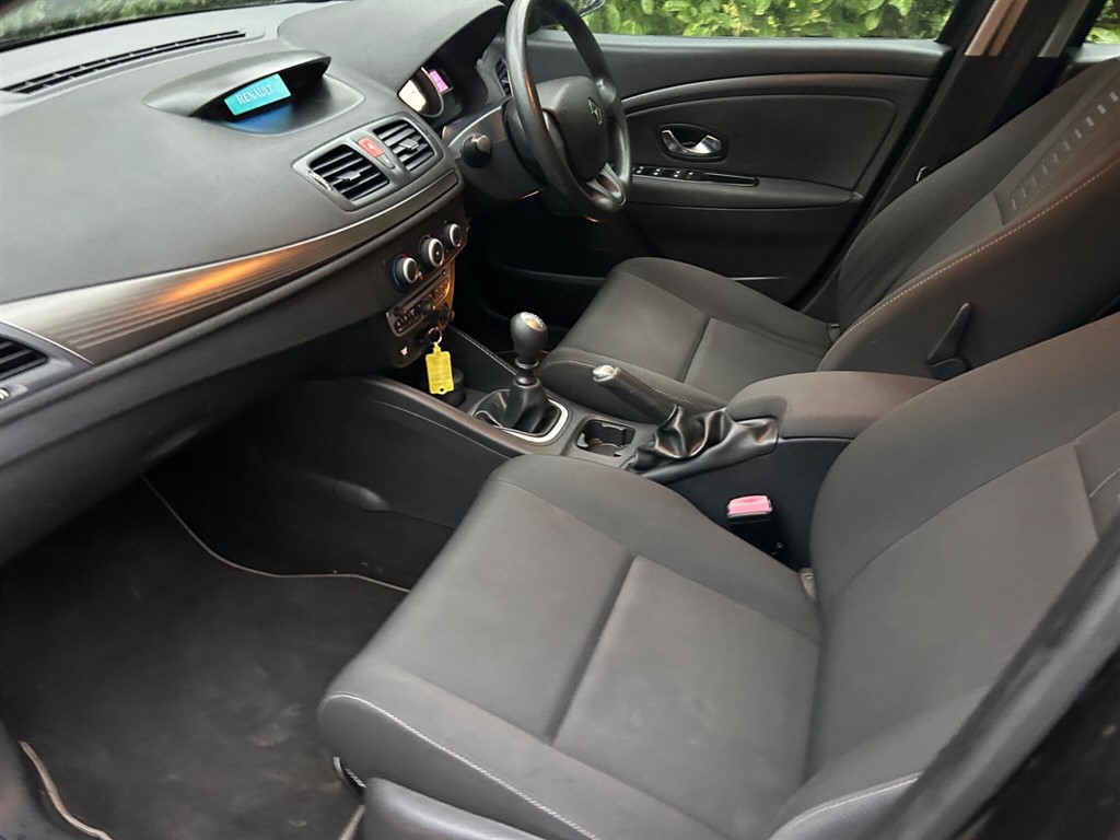 Used Renault Megane 2010 for sale - 76540195: Photo 9