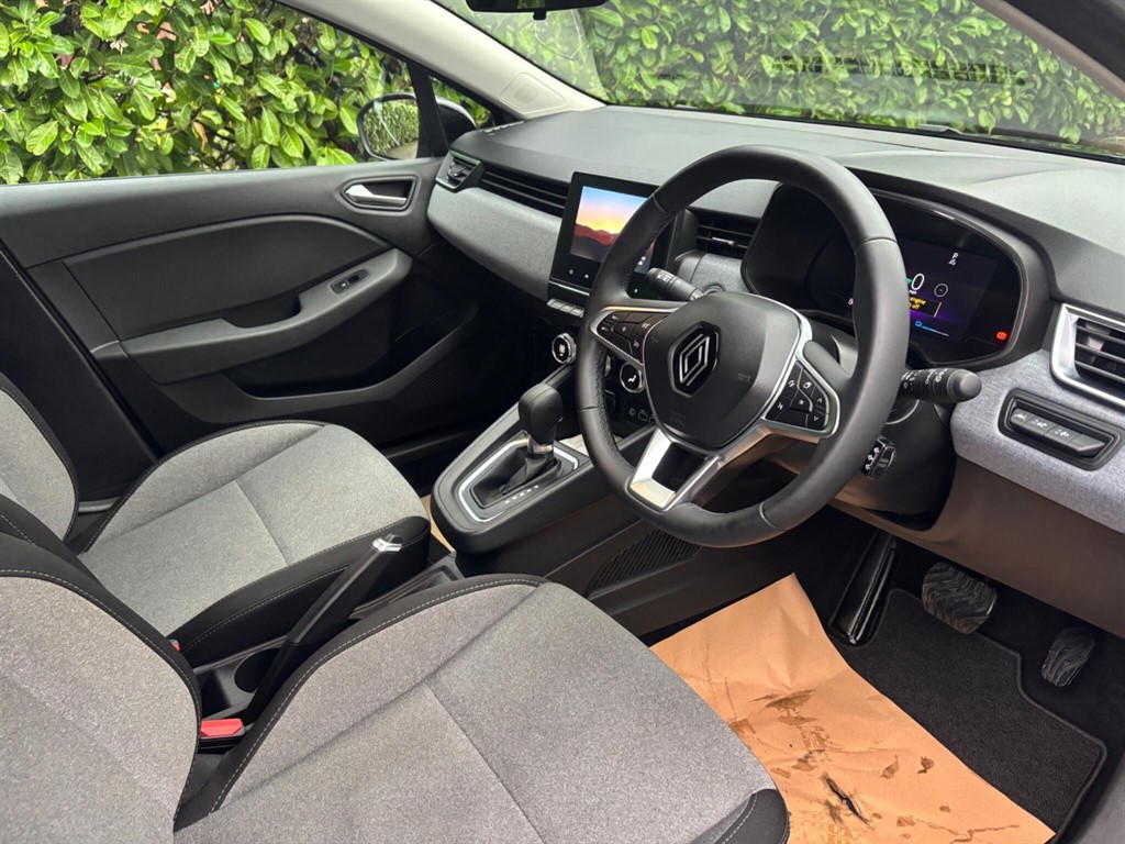 Used Renault Clio 2024 for sale - 77333455: Photo 12