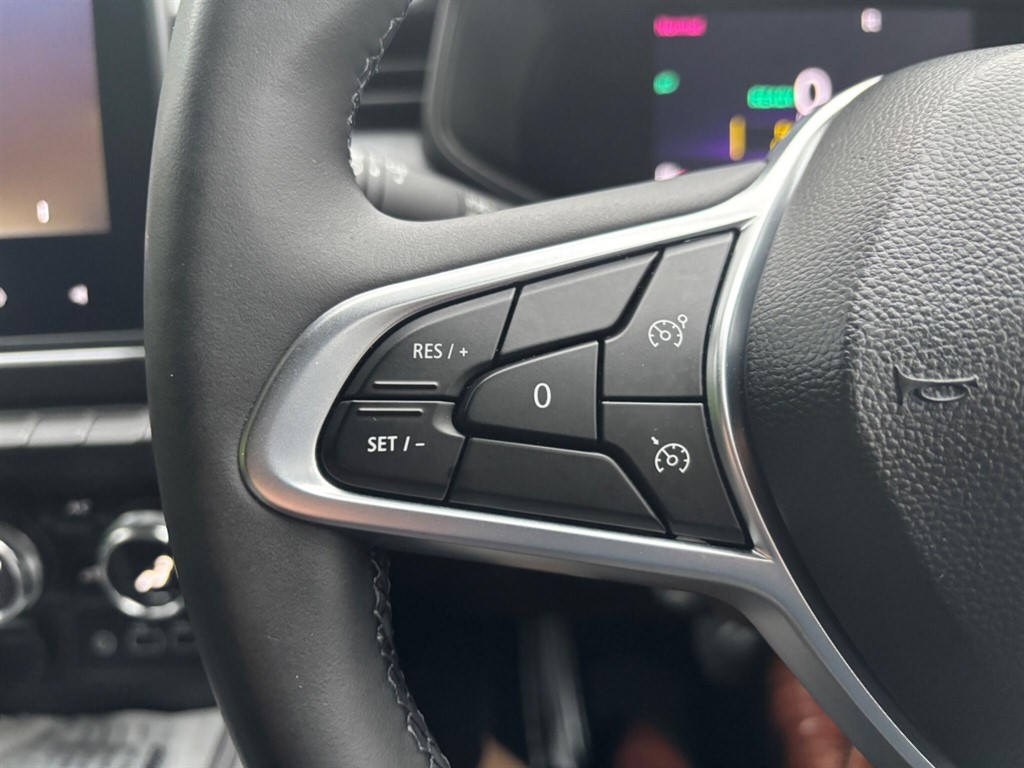 Used Renault Clio 2024 for sale - 77333455: Photo 17