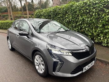 Used Renault Clio 2024 for sale - 77333455: Photo