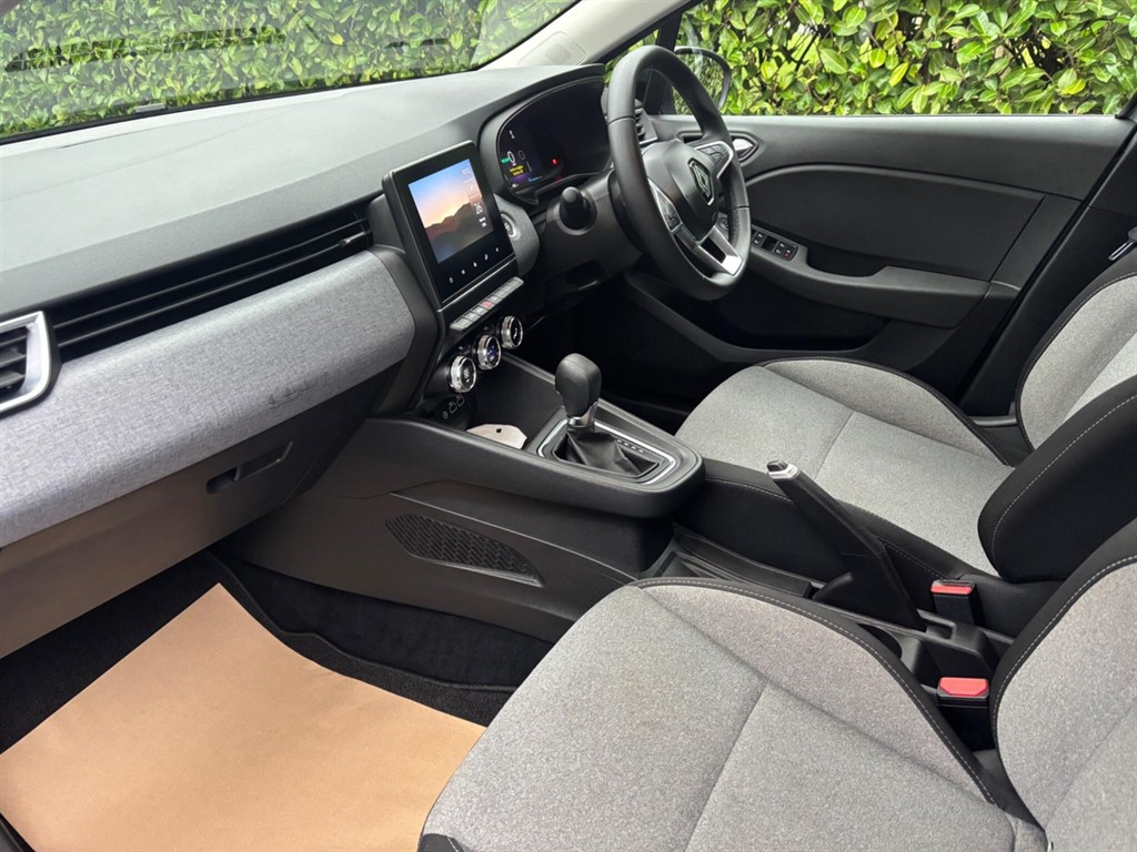 Used Renault Clio 2024 for sale - 77333455: Photo 35