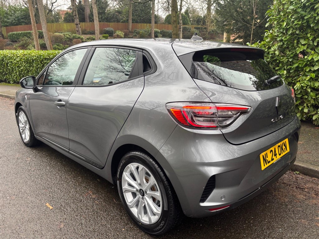 Used Renault Clio 2024 for sale - 77333455: Photo 4