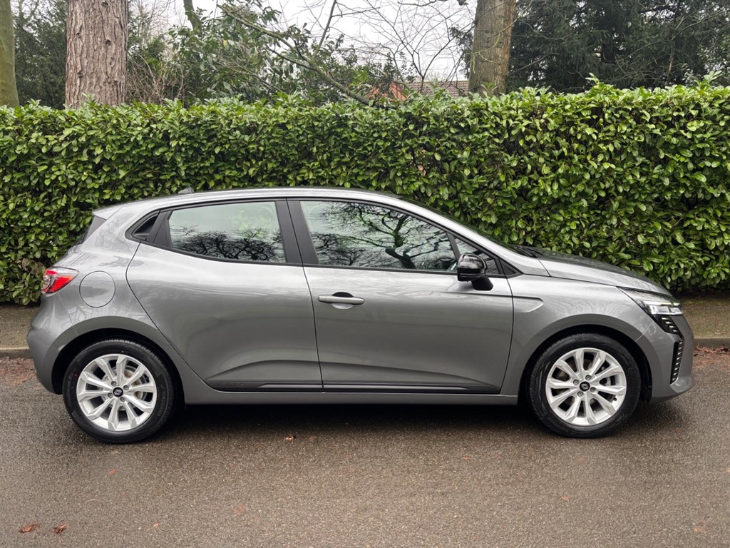 Used Renault Clio 2024 for sale - 77333455: Photo 7