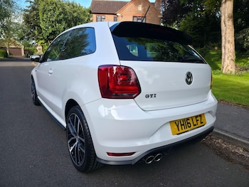 Used Volkswagen Polo 2016 for sale - 78581776: Photo