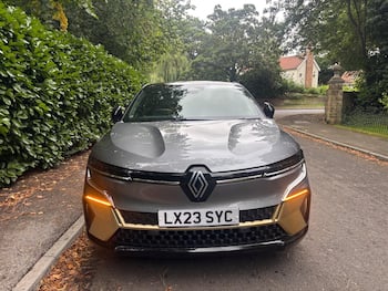 Used Renault Megane 2023 for sale - 79674550: Photo