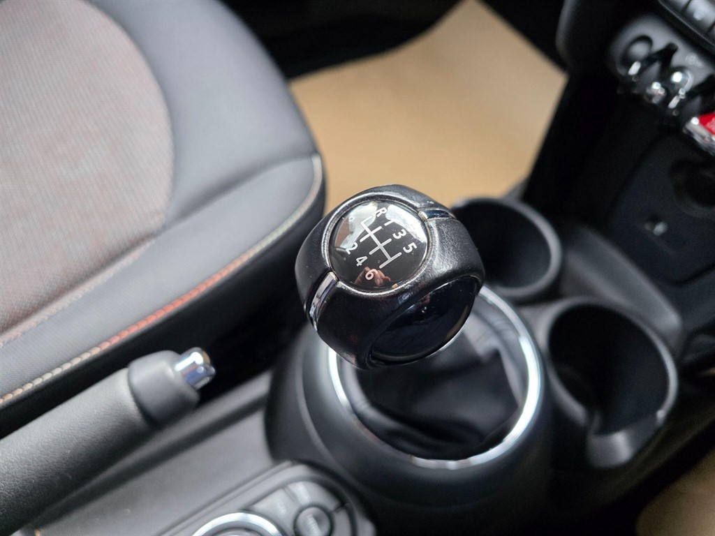 Used MINI Hatch 2018 for sale - 76355310: Photo 10