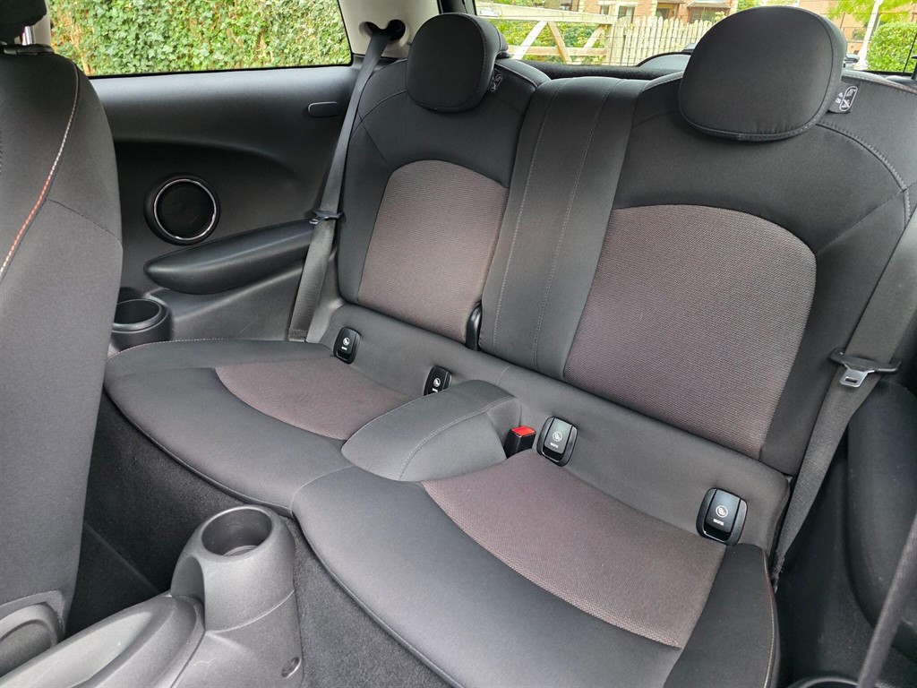 Used MINI Hatch 2018 for sale - 76355310: Photo 13