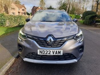 Used Renault Captur 2022 for sale - 76842388: Photo