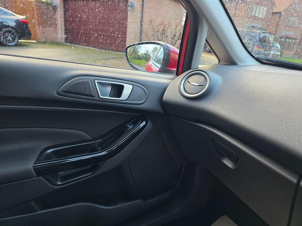 Used Ford Fiesta 2016 for sale - 76894974: Photo 12