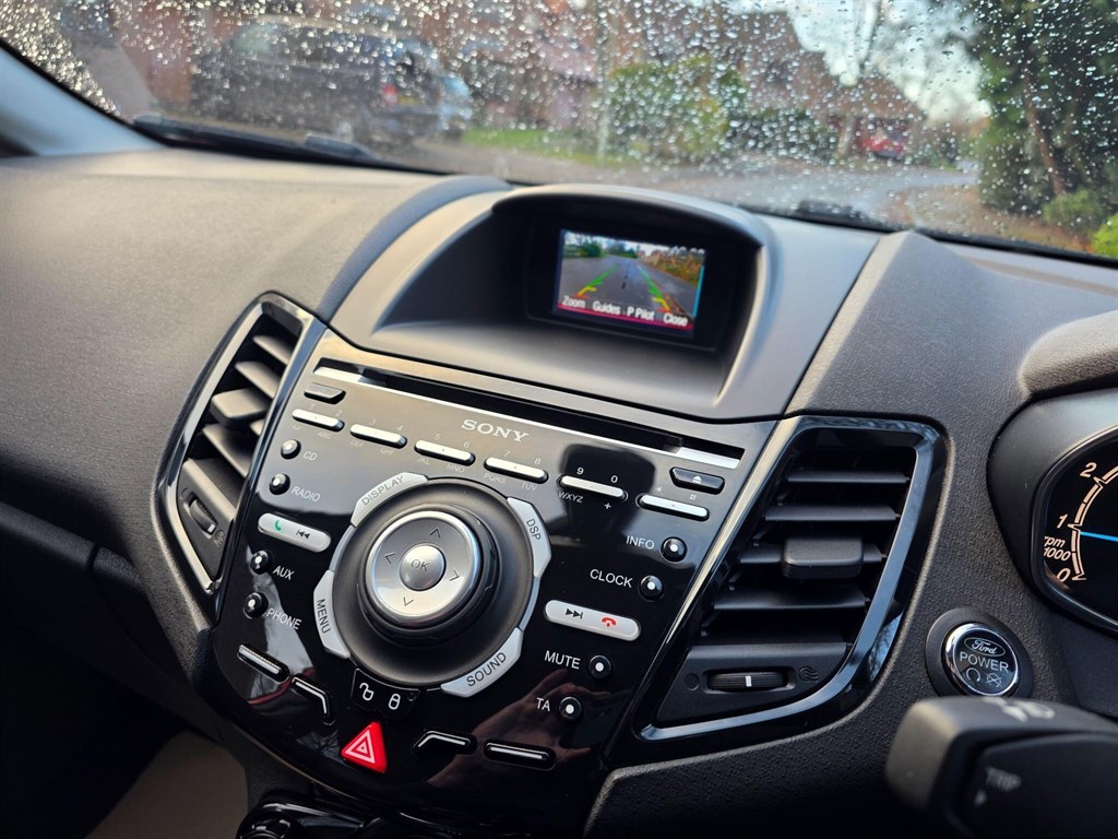 Used Ford Fiesta 2016 for sale - 76894974: Photo 13