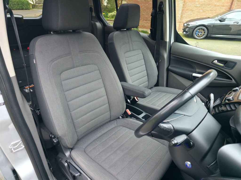 Used Ford Grand Tourneo Connect 2020 for sale - 77965548: Photo 14