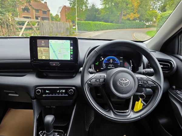 Used Toyota Yaris 2024 for sale - 76290159: Photo 11