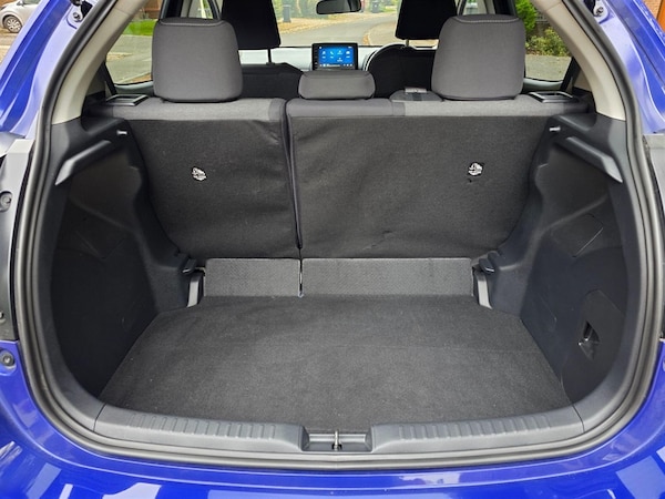Used Toyota Yaris 2024 for sale - 76290159: Photo 28