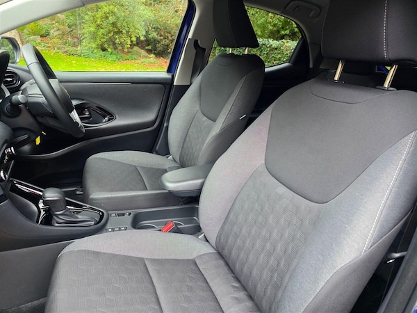 Used Toyota Yaris 2024 for sale - 76290159: Photo 30