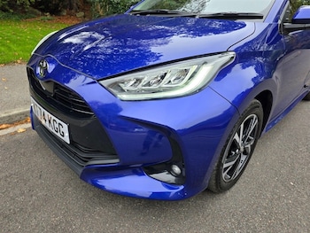 Used Toyota Yaris 2024 for sale - 76290159: Photo 3