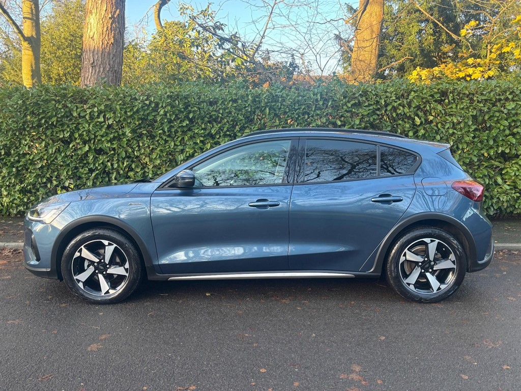 Used Ford Focus 2023 for sale - 76780499: Photo 5