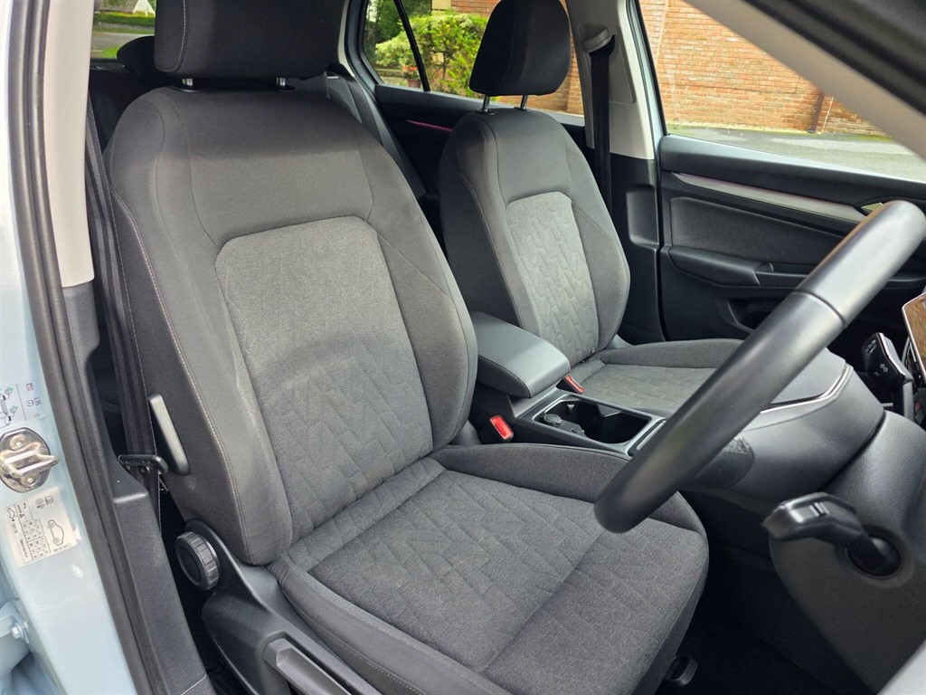 Used Volkswagen Golf 2024 for sale - 76161659: Photo 13