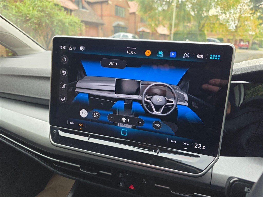 Used Volkswagen Golf 2024 for sale - 76161659: Photo 25