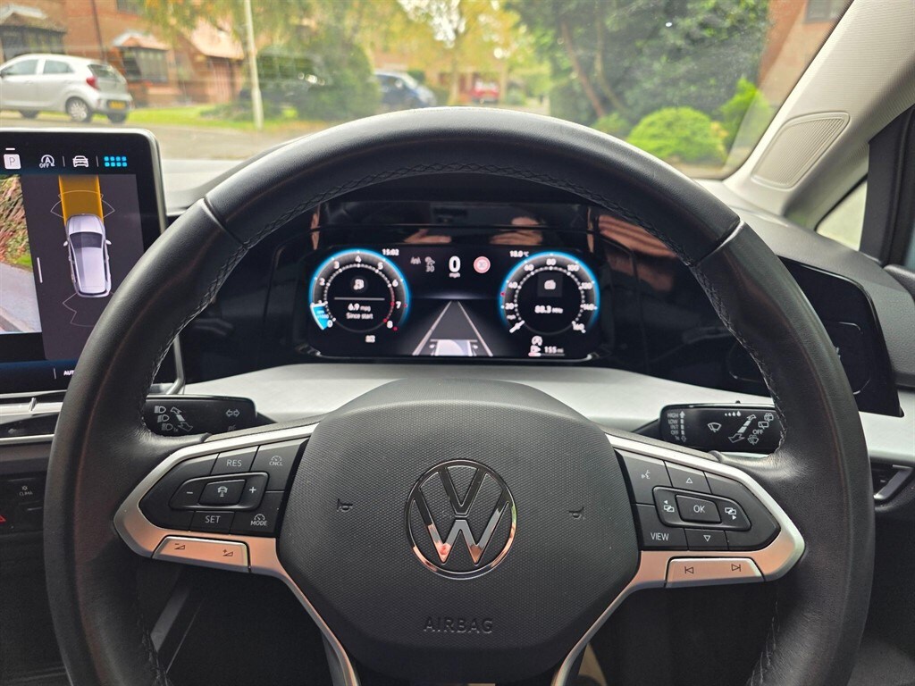 Used Volkswagen Golf 2024 for sale - 76161659: Photo 30