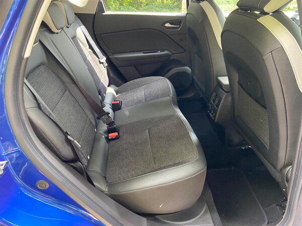 Used Renault Captur 2022 for sale - 75569861: Photo 33