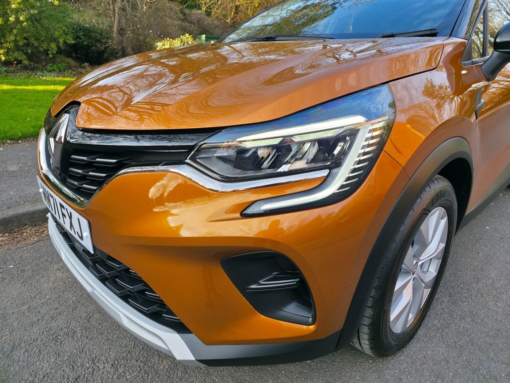 Used Renault Captur 2022 for sale - 76842395: Photo 30