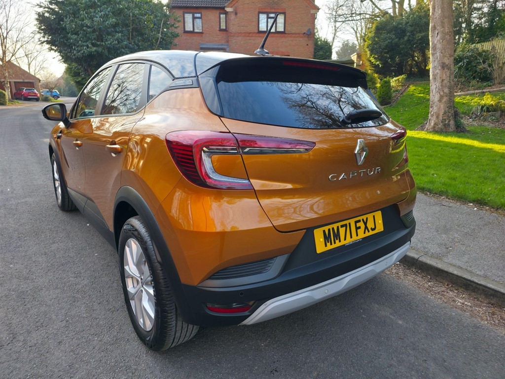 Used Renault Captur 2022 for sale - 76842395: Photo 5