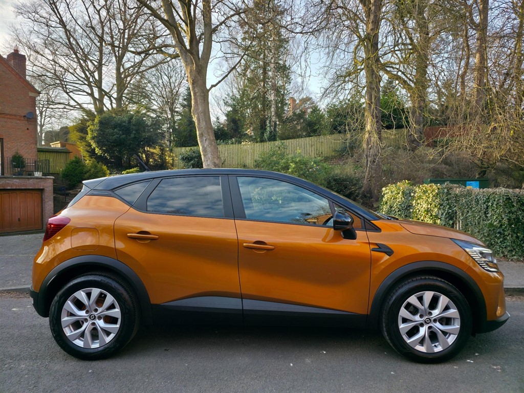 Used Renault Captur 2022 for sale - 76842395: Photo 8