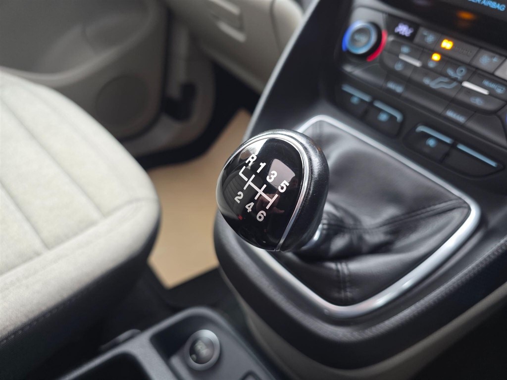 Used Ford Grand Tourneo Connect 2019 for sale - 76557093: Photo 11