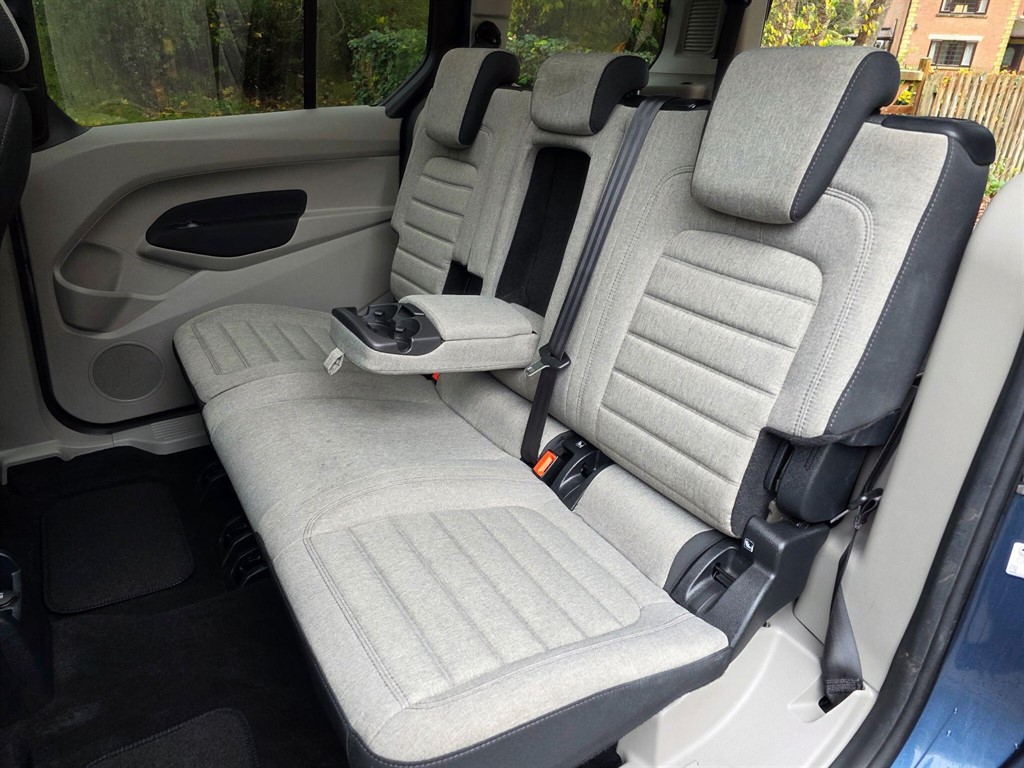 Used Ford Grand Tourneo Connect 2019 for sale - 76557093: Photo 15