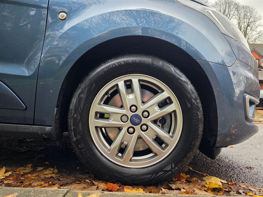 Used Ford Grand Tourneo Connect 2019 for sale - 76557093: Photo 22