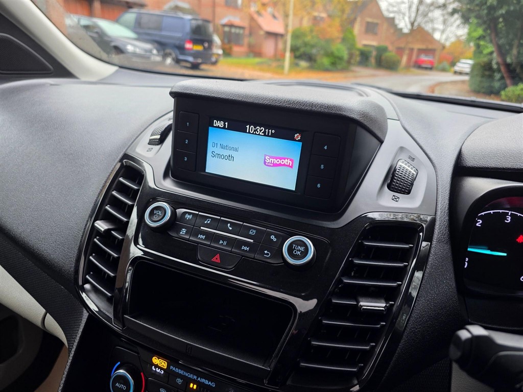 Used Ford Grand Tourneo Connect 2019 for sale - 76557093: Photo 28