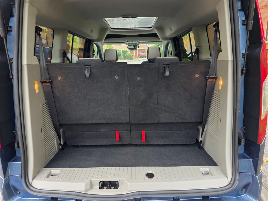 Used Ford Grand Tourneo Connect 2019 for sale - 76557093: Photo 36