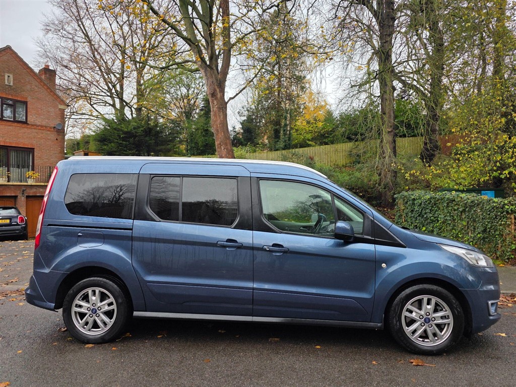 Used Ford Grand Tourneo Connect 2019 for sale - 76557093: Photo 7