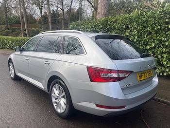 Used Skoda Superb 2022 for sale - 77877915: Photo