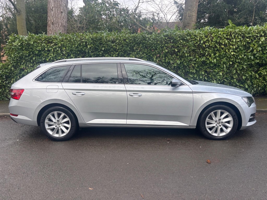 Used Skoda Superb 2022 for sale - 77877915: Photo 7