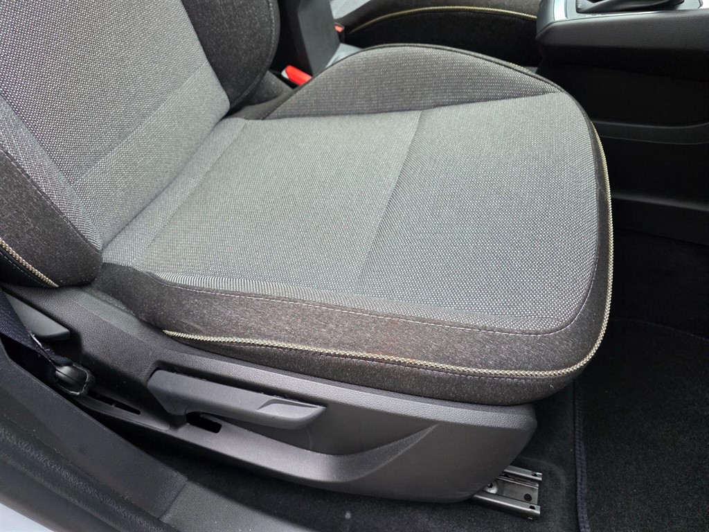 Used Renault Captur 2024 for sale - 76722444: Photo 31