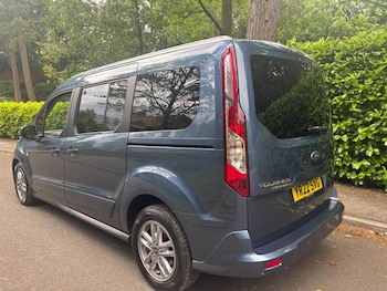 Used Ford Grand Tourneo Connect 2022 for sale - 75570279: Photo