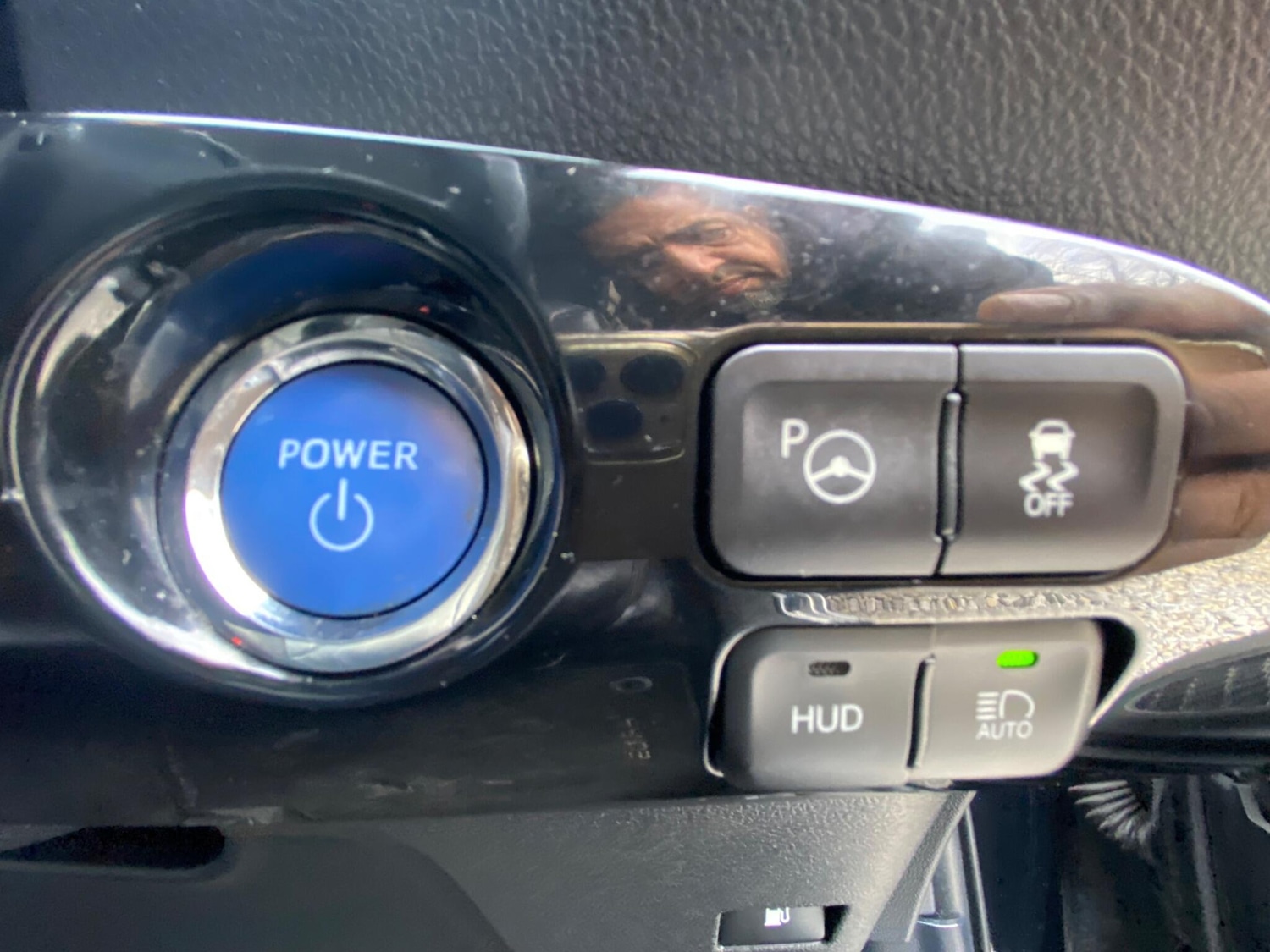 Used Toyota Prius 2017 for sale - 77704969: Photo 28